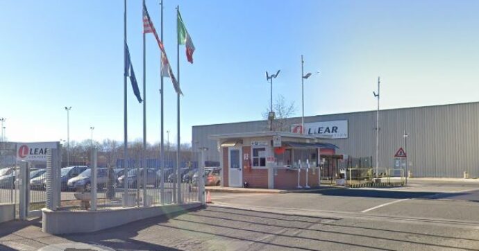 Spiragli per i 376 della Lear di Grugliasco in crisi: ecco chi la vuole e i dubbi dei sindacati