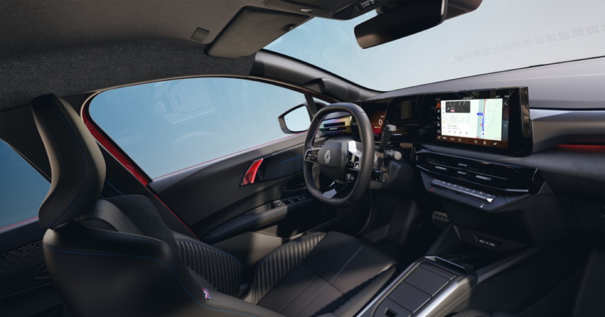 renault clio tre allestimenti con dotazioni che fanno la differenza