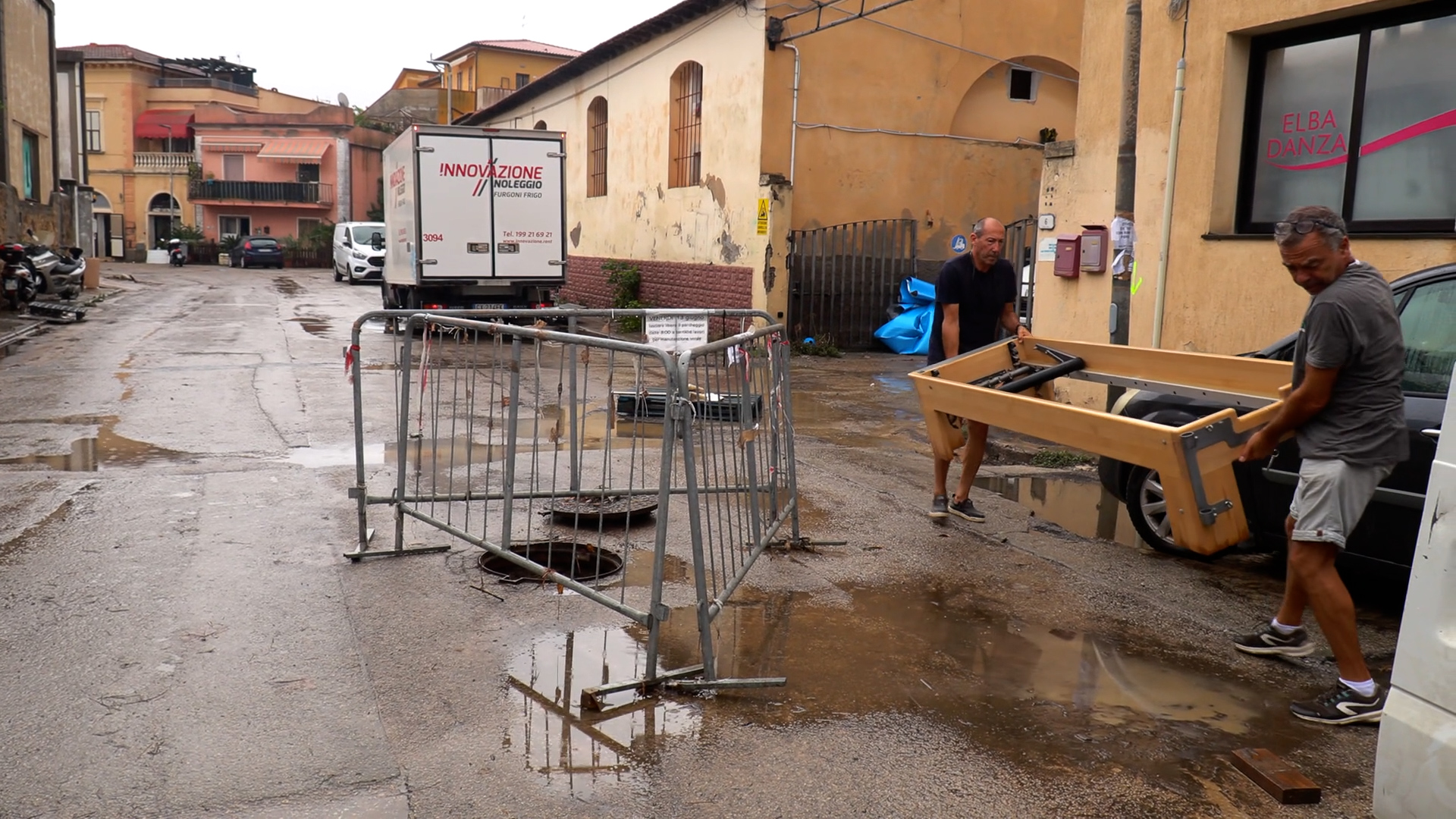 nubifragio all8217isola d8217elba case e aziende allagate a portoferraio migliaia di euro di danni 8211 video