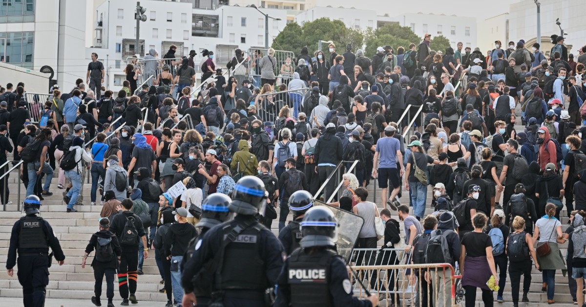 “Blocchiamo tutto”, iniziate nella notte le manifestazioni di protesta in Francia: oltre 200 i fermi “Blocchiamo tutto”, iniziate nella notte le manifestazioni di protesta in Francia: oltre 200 i fermi