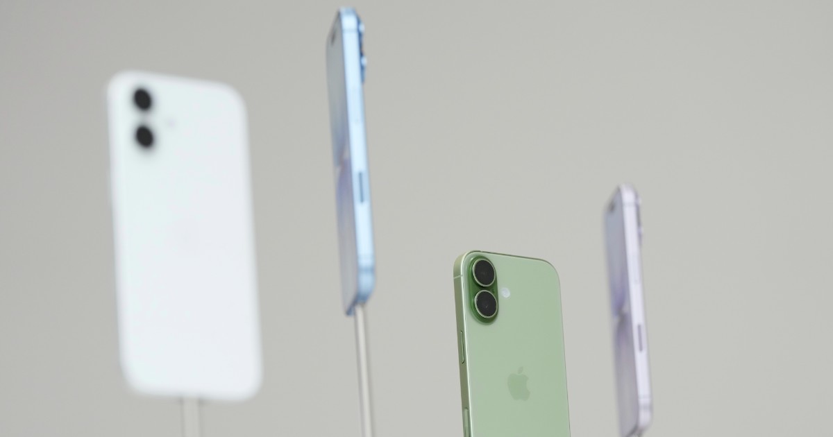 “È il più sottile di sempre”: Apple svela iPhone Air e iPhone 17. Tutte le novità e i prezzi “È il più sottile di sempre”: Apple svela iPhone Air e iPhone 17. Tutte le novità e i prezzi