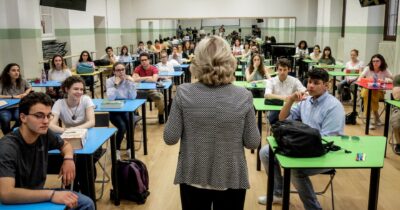 Copertina di La scuola e la paura delle idee: vietato parlare di temi scomodi