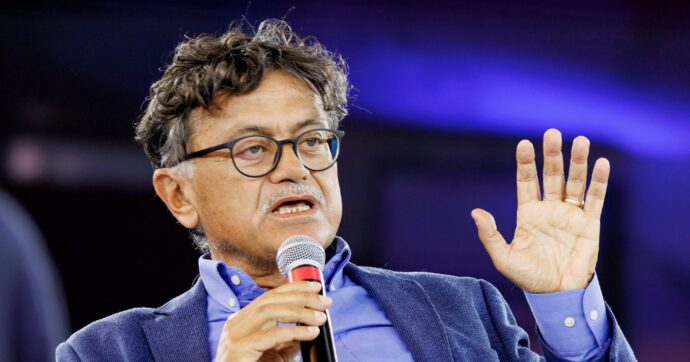 “Appiattiti sul presente, servono storia e futuro”