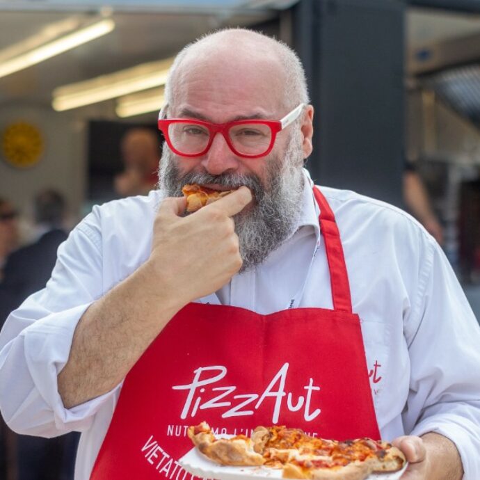 PizzAut, la Preside si scusa dopo il “bidone” dei 50 insegnanti e Nico Acampora risponde così