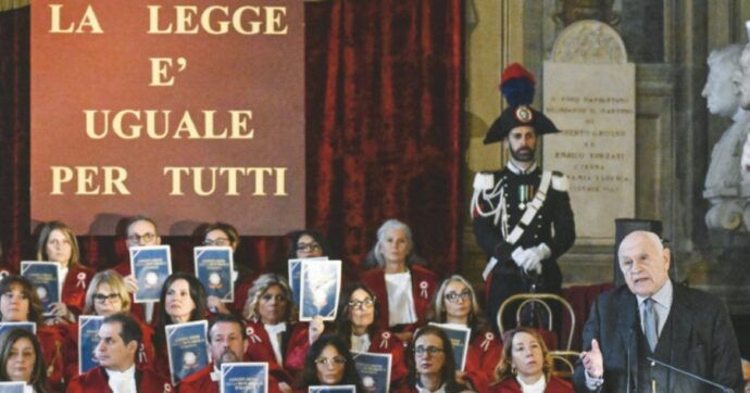 Separare le carriere, questa sì che è la vera urgenza che assilla la giustizia italiana!