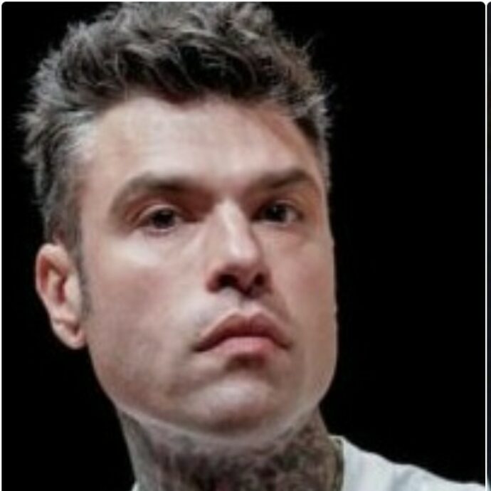 “Si sono incontrati davanti a scuola dei figli”: faccia a faccia tra Fedez e Tronchetti Provera. Ecco com’è andata