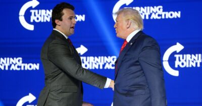 Copertina di Trump annuncia l’arresto del presunto killer di Charlie Kirk: è il 22enne Tyler Robinson. “Il padre lo ha convinto a consegnarsi”