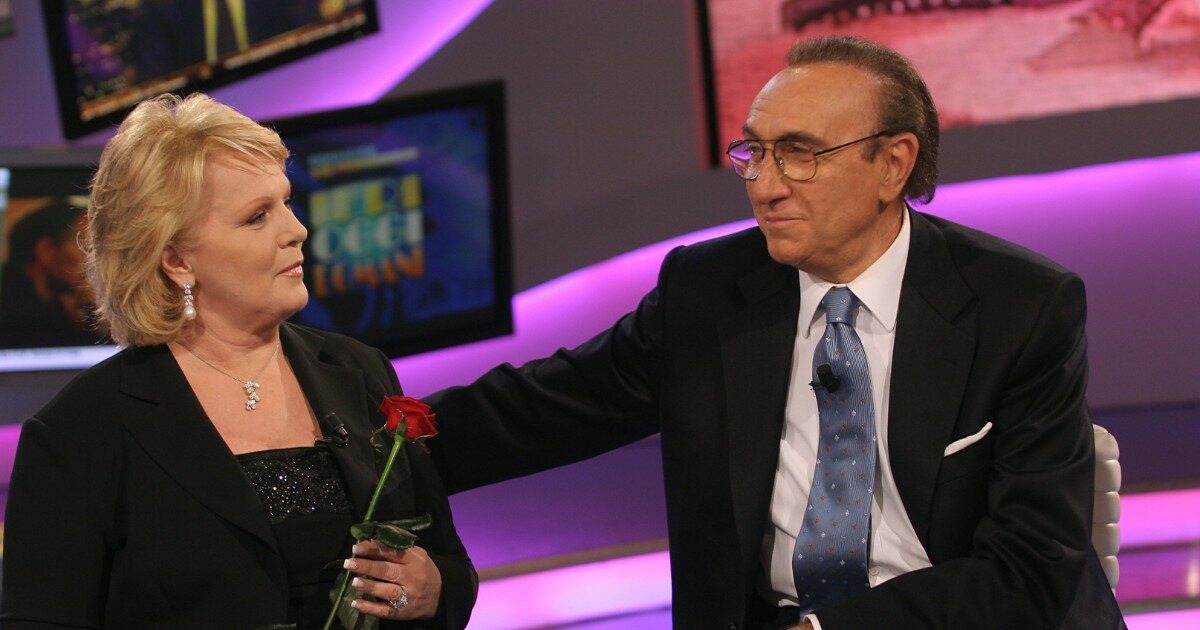 “Pippo Baudo è morto da oltre 4 mesi ma per me c’è ancora, sarà mio marito per sempre. Non ci siamo mai baciati per strada”: così Katia Ricciarelli