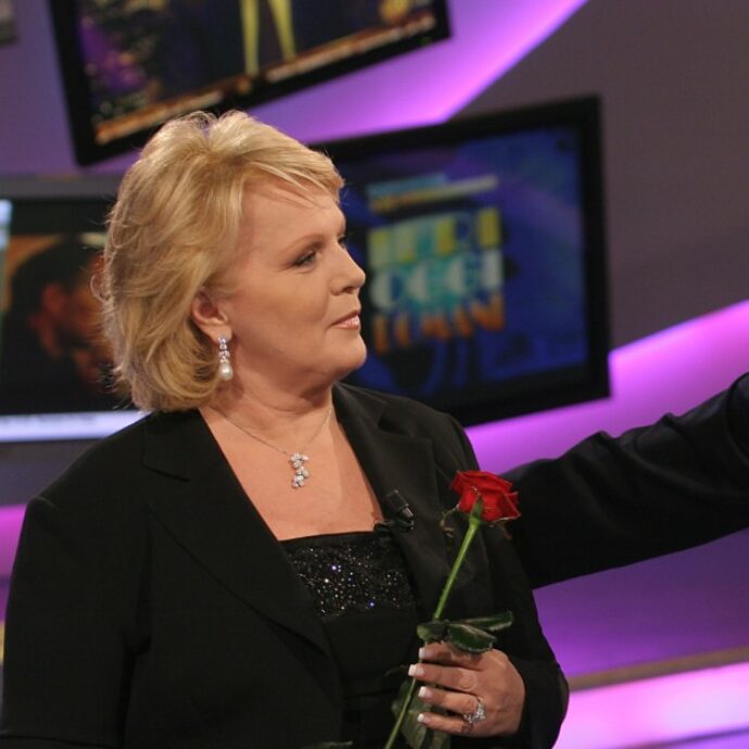 “Non è giusto che la segretaria abbia la stessa eredità dei figli. Se è sempre così ho sbagliato mestiere”: la stoccata di Katia Ricciarelli sul testamento di Baudo