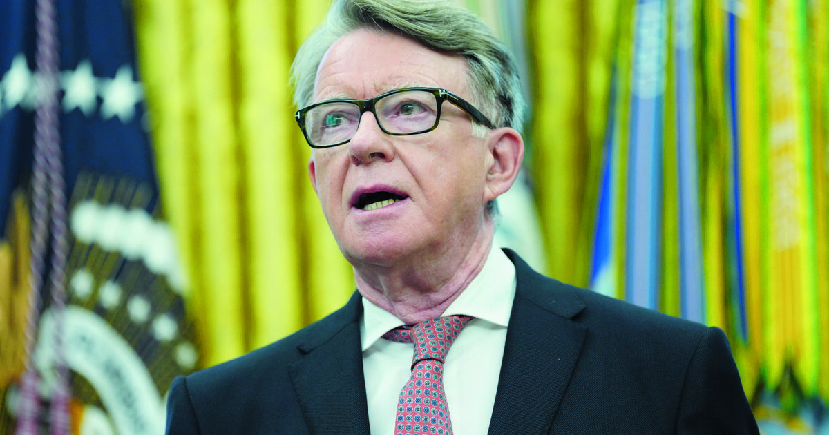 Mandelson, un “principe delle tenebre” inglese, con una carriera segnata da scandali, che inguaia pure il premier Starmer