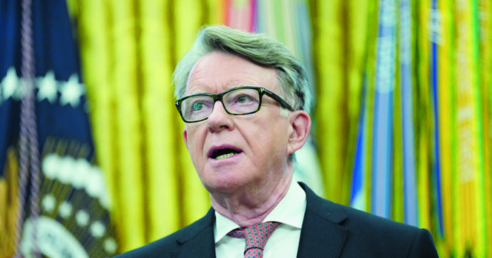 Mandelson, un “principe delle tenebre” inglese, con una carriera segnata da scandali, che inguaia pure il premier Starmer