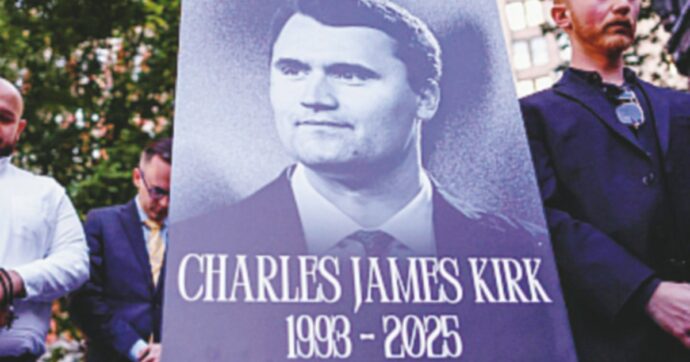 Charlie Kirk. I meme, l’empatia e la democrazia distorta: il tribunale social gioisce