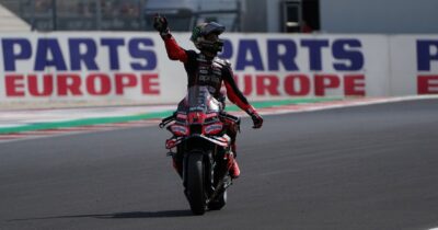 Copertina di MotoGp a Misano, Bezzecchi vince la sprint race di casa. Tre italiani nelle prime quattro posizioni