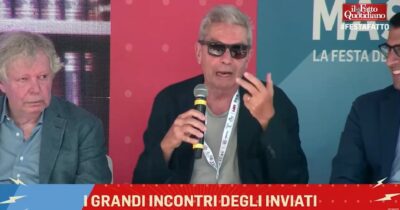 Copertina di Padellaro e gli aneddoti su Berlusconi: “Cercava subito di comprarti, mi chiese se all’Espresso mi trovassi bene”
