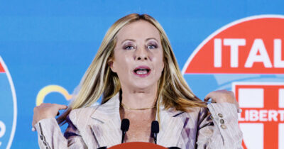 Copertina di Morte di Charlie Kirk, Meloni accusa la sinistra di usare parole d’odio. Ma io non le ho sentite