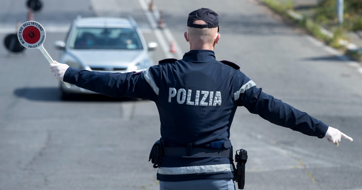 picchiato dalla polizia stradale durante un controllo a roma quattro agenti condannati a 4 anni di reclusione