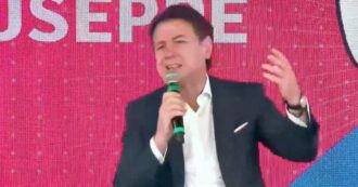 Copertina di Conte alla Festa del Fatto: “Favorevole a tassa sui grandi patrimoni. Ma prenderemo risorse anche dalle banche”