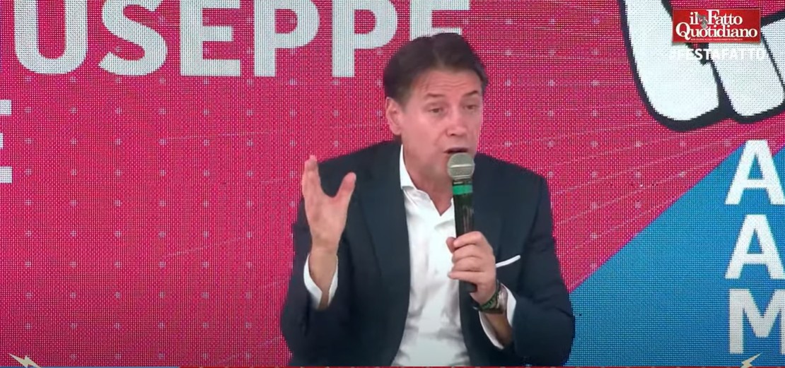 Conte alla festa del Fatto: “Col Pd c’è un progetto, ma non siamo i loro cespugli. Renzi? Fondamentale l’affidabilità, eviteremo accozzaglie” Conte alla festa del Fatto: “Col Pd c’è un progetto, ma non siamo i loro cespugli. Renzi? Fondamentale l’affidabilità, eviteremo accozzaglie”