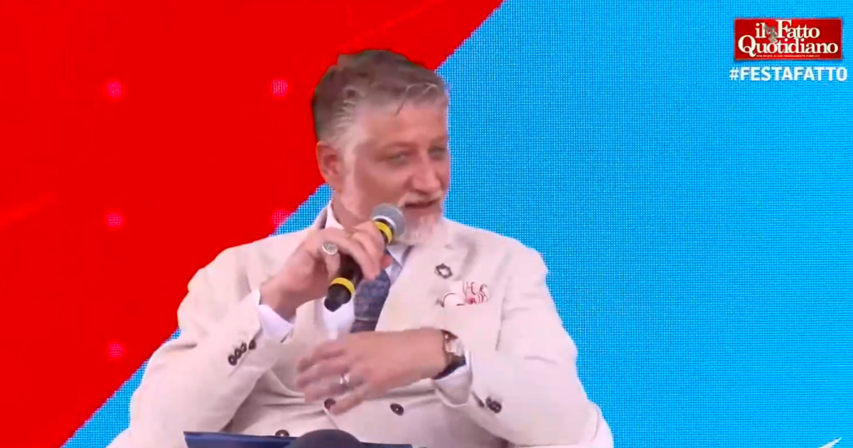 Il ministro Giuli alla Festa del Fatto: “Abbiamo liberato Cinecittà dall’Urss decadente e in decomposizione” Il ministro Giuli alla Festa del Fatto: “Abbiamo liberato Cinecittà dall’Urss decadente e in decomposizione”