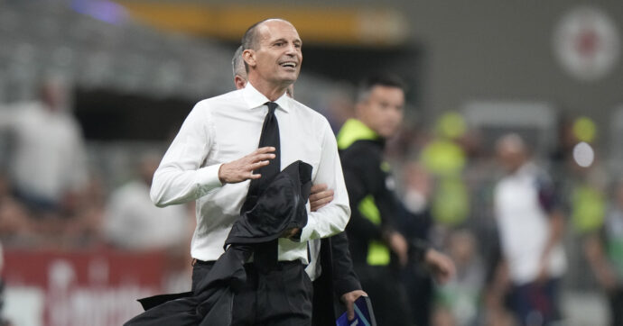 Allegri (ri)toglie la giacca e viene espulso dopo la sfuriata con l’arbitro in Milan-Bologna: cosa è successo dopo il rigore tolto