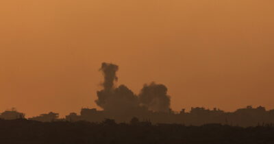Copertina di I carri armati di Israele entrati nel cuore di Gaza City. Raid con droni ed elicotteri. Trump: "Hamas non usi ostaggi come scudi"