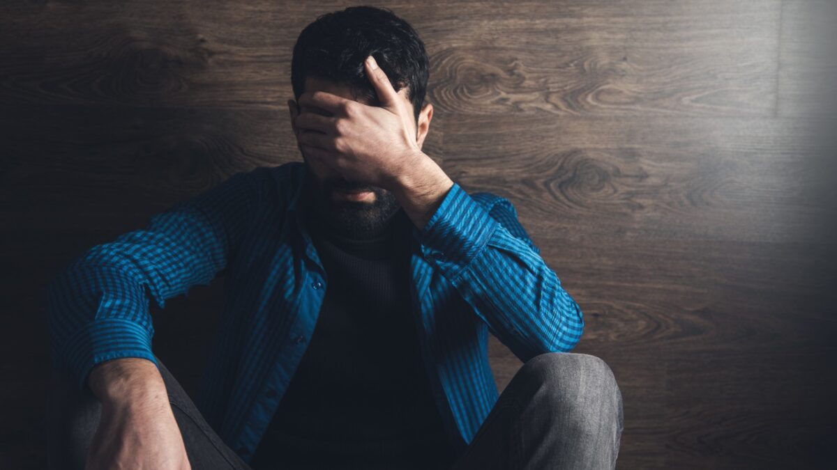 Filler intimi maschili, il boom e i pericoli del mercato nero. L’esperta: “Non è un gioco, all’inizio ‘è come cemento fresco’, si rischia di danneggiare l’uretra”