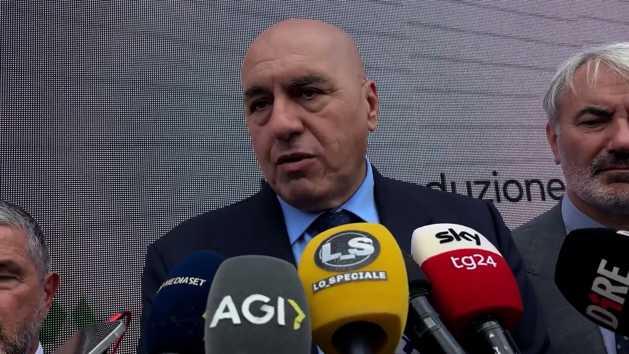 Crosetto: “Non siamo pronti a un attacco russo. Dobbiamo mettere il Paese nella condizione di difendersi” Crosetto: “Non siamo pronti a un attacco russo. Dobbiamo mettere il Paese nella condizione di difendersi”