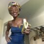 Copertina di Insulti razzisti contro Antonella Bundu: la candidata governatrice in Toscana risponde con una banana