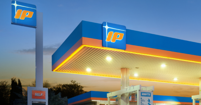 Brachetti Peretti vende i distributori e le raffinerie Ip agli azeri di Socar