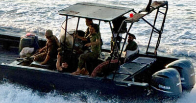 Copertina di “Scafisti in divisa”, Mediterranea denuncia le milizie di Tripoli finanziate da Roma: “Ecco le prove”