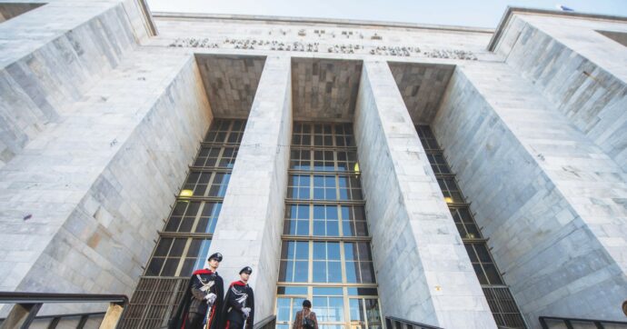 Visibilia e i bilanci falsi: ancora guai per la ministra Santanchè