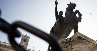 Copertina di Gaza, la Cgil il 19 nelle piazze. Bandiera palestinese a Roma: Pd astenuto