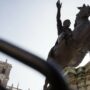 Copertina di Roma, no alla bandiera palestinese: Pd astenuto