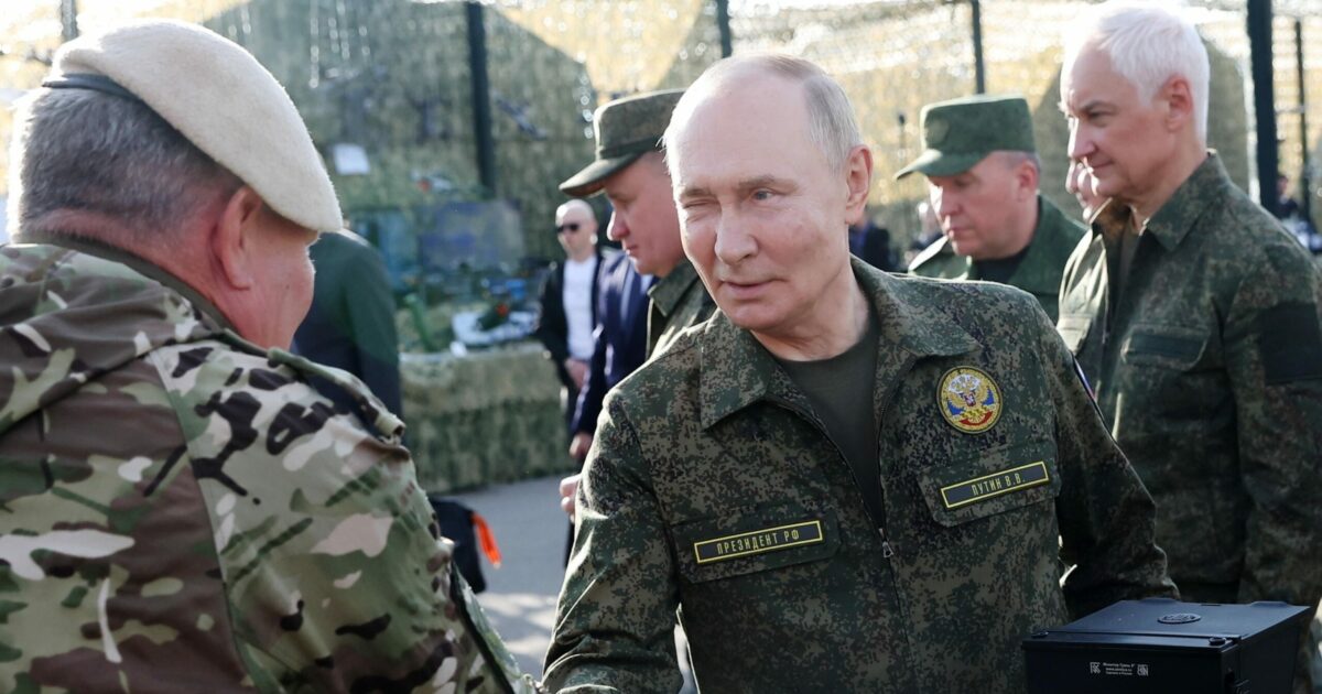 Putin in mimetica alle esercitazioni militari russo bielorusse: ‘Simulato lancio di missili ipersonici e armi nucleari’