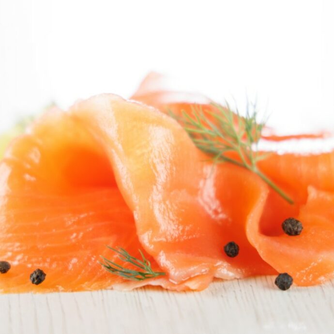 Allarme listeria nel salmone norvegese affumicato: il Ministero della Salute ritira dal mercato un lotto a marchio KV Nordic