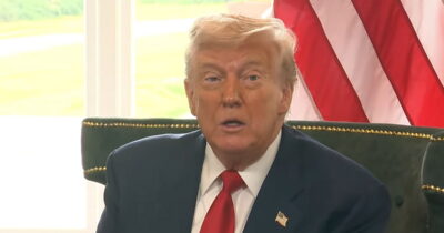 Copertina di Usa, l’agenzia per l’immigrazione investe 9 milioni nell’Ia per il riconoscimento facciale: “Una nuova polizia politica”