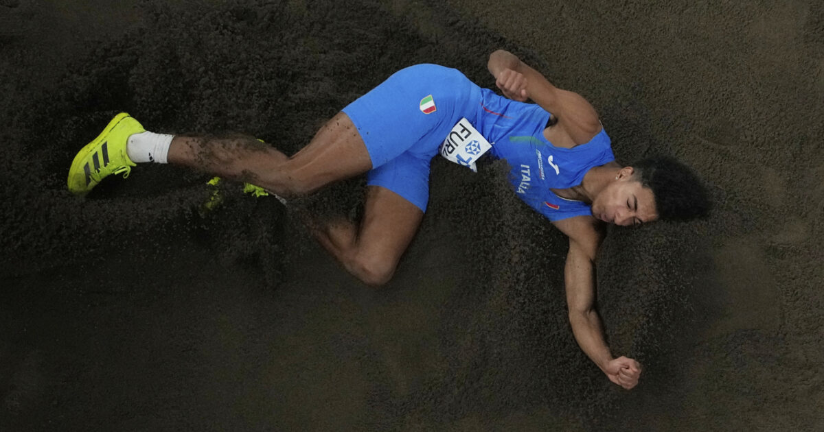 furlani si tuffa nell8217oro 232 campione del mondo nel salto in lungo a tokyo la miglior gara della sua carriera