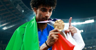 Copertina di Mattia Furlani, chi è il ragazzo che vola più lontano di tutti