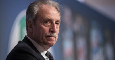 Copertina di Basilicata, oltre 50 persone con Sla sono da maggio senza l’assegno di cura mensile: “Fallimento politico”