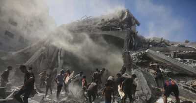 Copertina di Fare affari con Israele: così le aziende favoriscono genocidio e occupazione