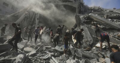 Copertina di Il ministro Smotrich getta la maschera: "Gaza è un miniera d’oro immobiliare". Medici Senza Frontiere: “Ucciso un nostro operatore, è il 13° da inizio guerra"
