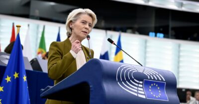 Copertina di Von der Leyen boccia la politica energetica Ue: “Sul ‘No’ al nucleare commesso un errore strategico”. Salvini: “È uscita dalle nebbie”