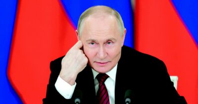 Copertina di “Droni russi” in Polonia, tutti sul piede di guerra contro Mosca: “Attacco frontale”, “Come il ’14”. Ma sarebbero missili di Varsavia