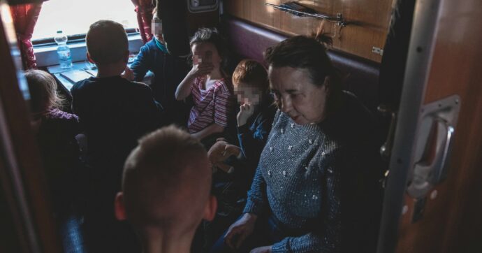 “Minacciò minori per riportarli in Ucraina”: tutrice a processo