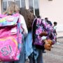 Copertina di Bullismo, dai codici ai team di prevenzione: cosa fa la scuola. Novara: “Ma sul caso di Paolo Mendico e gli altri suicidi non bisogna fare allarmismo”