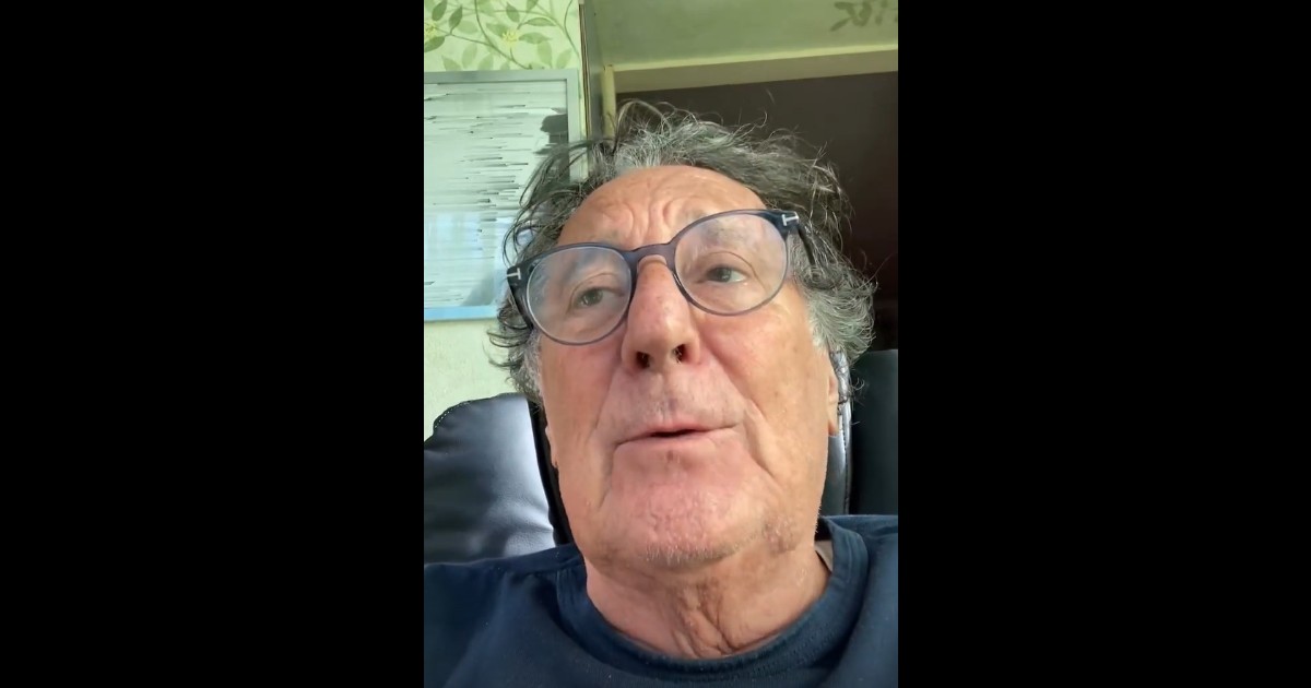 Enzo Iacchetti dopo lo scontro con Mizrahi: “È bugiardo e ignorante, ripeterei quanto ho detto”