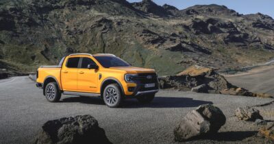 Copertina di Ford Ranger PHEV, il pick-up più venduto d’Europa ora è anche elettrificato