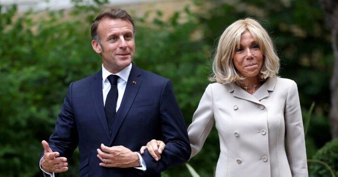 Brigitte Macron fornirà le prove scientifiche che è nata donna