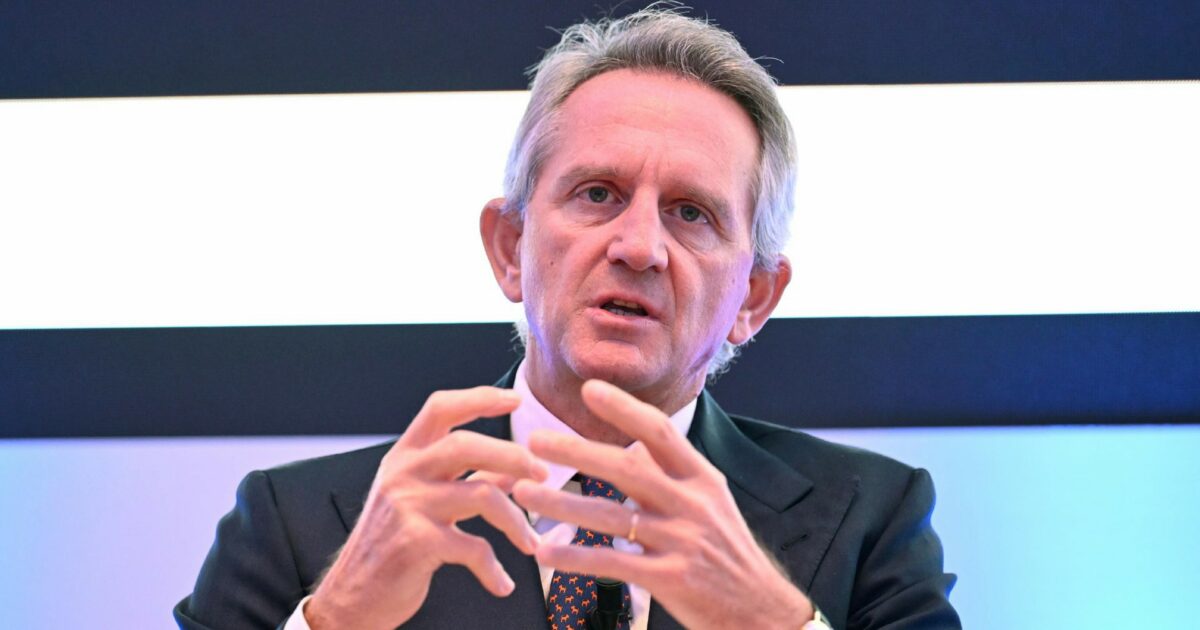 Il funzionario del Mef al telefono con Cdp: “Mediobanca antigovernativa, è ancora vostro consulente?” Il funzionario del Mef al telefono con Cdp: “Mediobanca antigovernativa, è ancora vostro consulente?”