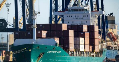 Copertina di Container d’armi da Ravenna verso Israele: bloccato grazie ai portuali